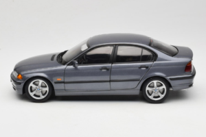 BMW 318i E46 Grey Metallic Återförsäljar Edition UT Models 1:18 80430028459 Metall — bild 4 av 8