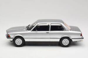 BMW 320 E21 Silver Minichamps 1:18 107024200 Resin — bild 3 av 6