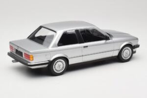 BMW 323i E21 Silver Minichamps 1:18 155026001 Metall — bild 2 av 6