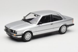 BMW 323i E21 Silver Minichamps 1:18 155026001 Metall