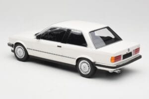 BMW 323i E21 Vit Minichamps 1:18 155026005 Metall — bild 5 av 6