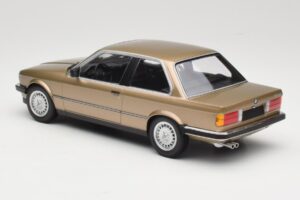 BMW 323i E30 Brown Metallic Minichamps 1:18 155026004 Metall — bild 5 av 6