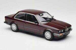 BMW 323i E30 Dark Red Metallic Minichamps 1:18 155026007 Metall — bild 4 av 6