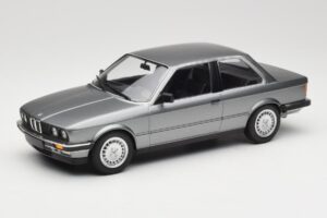 BMW 323i E30 Grey Metallic Minichamps 1:18 155026006 Metall