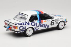 BMW 325i E30 #6 Gubin Sport V. Strycek DTM 1986 Minichamps 1:18 155862606 Metall — bild 2 av 6