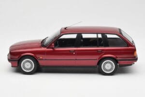 BMW 325i E30 Touring Röd Metallic Norev 1:18 183218 Metall — bild 3 av 6