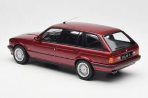 BMW 325i E30 Touring Röd Metallic Norev 1:18 183218 Metall — bild 5 av 6