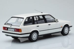 BMW 325i E30 Touring Vit Limited Edition Norev 1:18 183217 Metall — bild 2 av 6