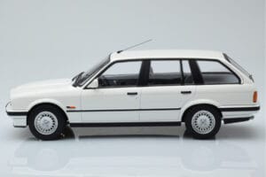 BMW 325i E30 Touring Vit Limited Edition Norev 1:18 183217 Metall — bild 3 av 6