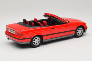 BMW 325i E36 Cabriolet Röd Maisto 1:18 50229 Metall — bild 3 av 8