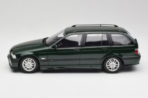 BMW 328i E36 Touring M Pack Ormbunksgrönt Otto 1:18 OT1064 Resin — bild 3 av 6
