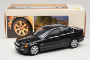 BMW 328i E46 Svart UT Models 1:18 80439422373 Metall — bild 8 av 8