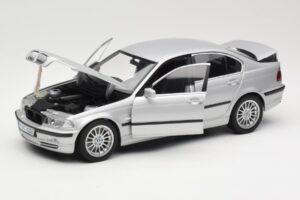BMW 330i E46 Silver UT 1:18 80430302328 Metall — bild 2 av 8