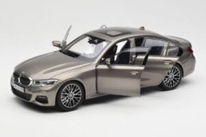 BMW 330i G20 Silver Norev 1:18 183275 Metall — bild 2 av 8
