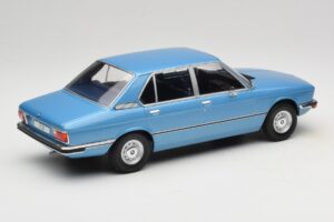 BMW 5 Series E12 Blå MCG 1:18 MCG18541 Metall — bild 2 av 6