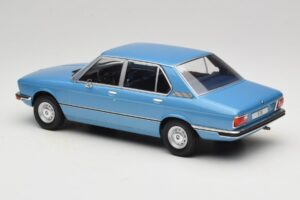 BMW 5 Series E12 Blå MCG 1:18 MCG18541 Metall — bild 5 av 6