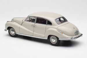 BMW 501 Cortina Grå AUTOart 1:18 80430393098 Metall — bild 7 av 8