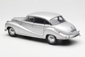 BMW 502 2.6 Luxus Super Silver AUTOart 1:18 70593 Metall — bild 7 av 8