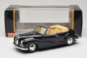 BMW 502 Cabriolet Svart Maisto 1:18 31817 Metall — bild 8 av 8
