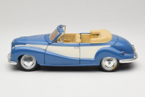 BMW 502 Cabriolet Blå Tchibo 1:18 45396 Metall — bild 4 av 8