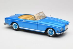 BMW 503 Cabriolet Riviera Blue Revell 1:18 08843 Metall — bild 7 av 9