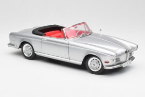 BMW 503 Silver Revell 1:18 18787 Metall — bild 6 av 8