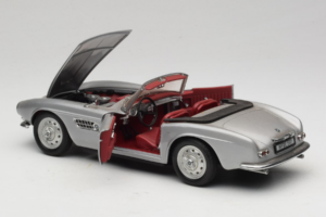 BMW 507 Cabriolet Silver Revell 1:18 8829 Metall — bild 5 av 8