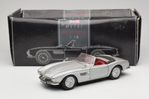 BMW 507 Cabriolet Silver Revell 1:18 8829 Metall — bild 8 av 8