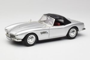 BMW 507 Silver Revell 1:18 9034 Metall