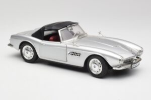 BMW 507 Silver Revell 1:18 9034 Metall — bild 6 av 8