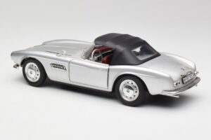BMW 507 Silver Revell 1:18 9034 Metall — bild 7 av 8