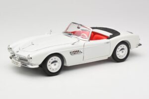 BMW 507 Touring Sport Feather White Revell 1:18 8810 Metall