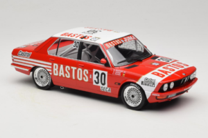 BMW 528i E28 #30 D. Quester / A. Hahne / E. Joosen 24 Hours of Spa Winner 1982 IXO 1:18 18RMC182A Metall — bild 4 av 6