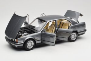 BMW 535i E34 Grå Metallic Minichamps 1:18 100024008 Metall — bild 2 av 8