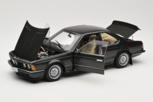 BMW 635 CSi E24 Malachit Green Metallic AUTOart 1:18 70522 Metall — bild 2 av 8
