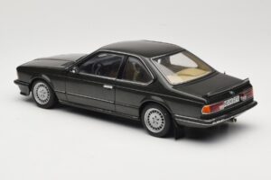 BMW 635 CSi E24 Malachit Green Metallic AUTOart 1:18 70522 Metall — bild 7 av 8