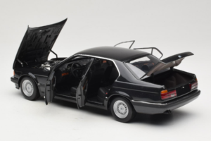 BMW 730i E32 Black Metallic Minichamps 1:18 100023002 Metall — bild 5 av 8