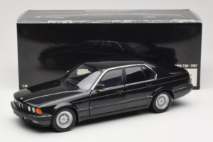 BMW 730i E32 Black Metallic Minichamps 1:18 100023002 Metall — bild 8 av 8
