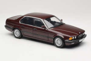 BMW 730i E32 Red Metallic Minichamps 1:18 100023001 Metall — bild 6 av 8