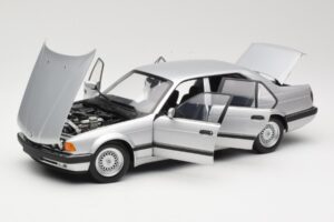 BMW 730i E32 Silver Minichamps 1:18 100023000 Metall — bild 2 av 8