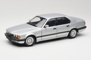 BMW 730i E32 Silver Minichamps 1:18 100023000 Metall