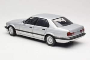 BMW 730i E32 Silver Minichamps 1:18 100023000 Metall — bild 7 av 8
