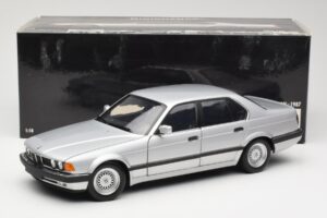 BMW 730i E32 Silver Minichamps 1:18 100023000 Metall — bild 8 av 8