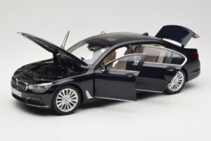 BMW 750Li F02 Imperial Blue Paragon 1:18 80432405586 Metall — bild 2 av 8