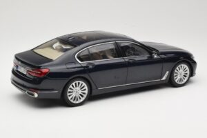 BMW 750Li F02 Imperial Blue Paragon 1:18 80432405586 Metall — bild 3 av 8