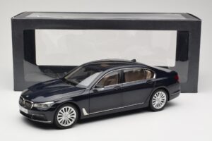BMW 750Li F02 Imperial Blue Paragon 1:18 80432405586 Metall — bild 8 av 8