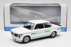 BMW Alpina 2002 E10 Turbo Vit MCG 1:18 MCG18409-R Metall — bild 6 av 6