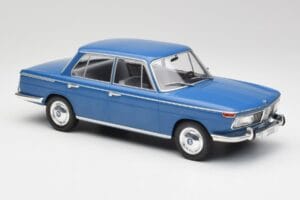 BMW 2000 Tilux E120 Caribe Blå MCG 1:18 MCG18291 Metall — bild 4 av 6
