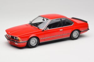 BMW 635 CSi E24 Röd Handlarausgåva Minichamps 1:18 80435B5D026 Metall