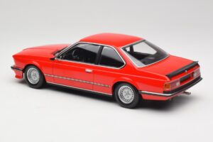BMW 635 CSi E24 Röd Handlarausgåva Minichamps 1:18 80435B5D026 Metall — bild 5 av 6